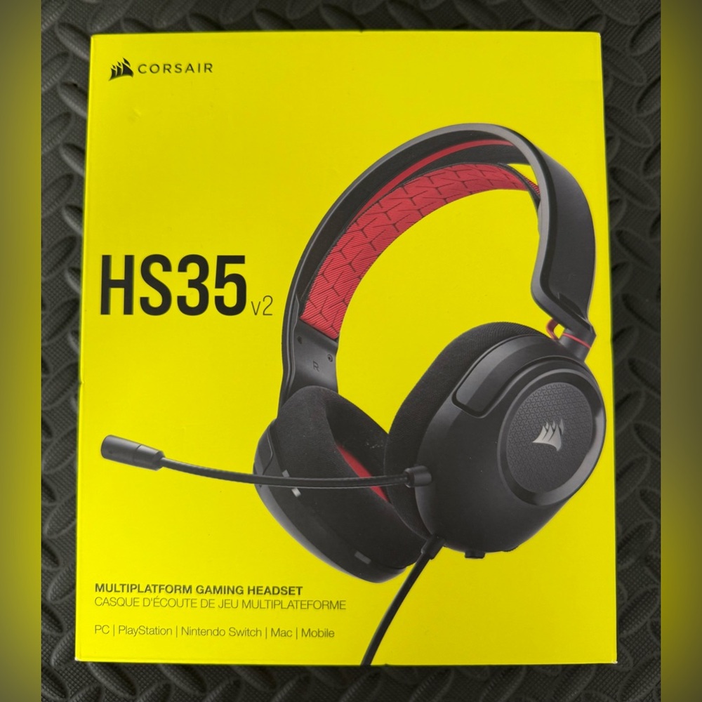 Corsair HS35 V2 Multi‎ Platform Wired Gaming Headset New In Box